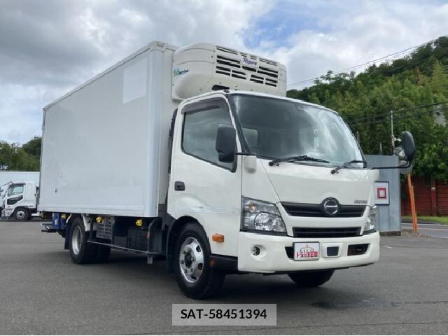 Hino DUTRO 2018 8280421-3