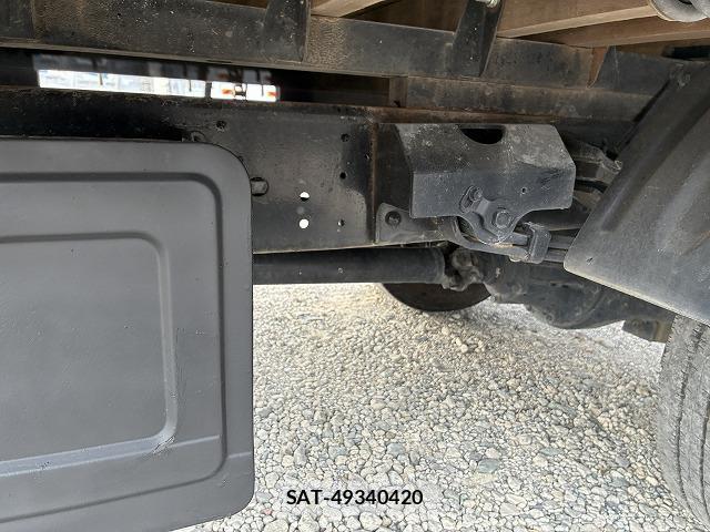 Hino DUTRO 2012-05 8284730-19