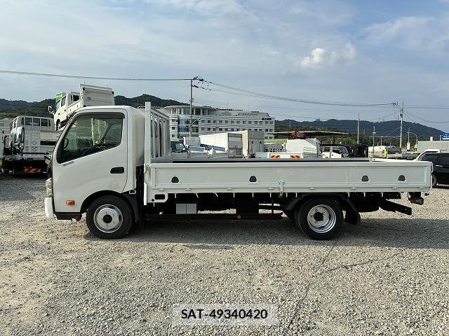 Hino DUTRO 2012-05 8284730-2