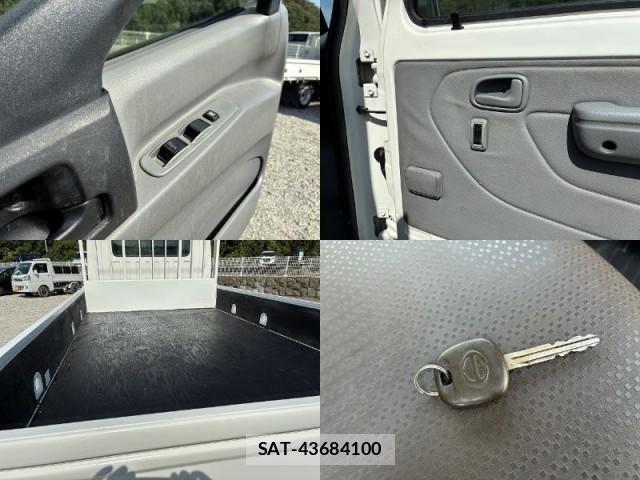 Hino DUTRO 2014-02 8284736-10