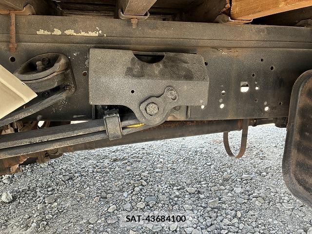 Hino DUTRO 2014-02 8284736-15