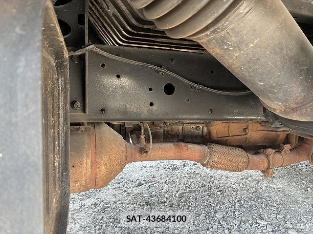Hino DUTRO 2014-02 8284736-18