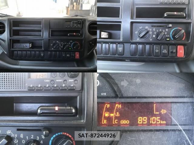 Hino DUTRO 2011-12 8284864-12