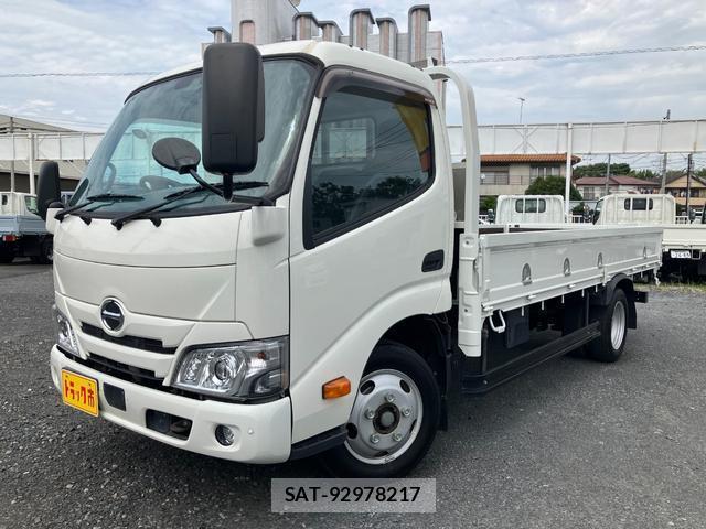 Hino DUTRO 2023-06 8285584-1