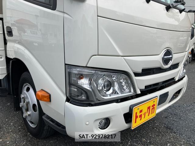Hino DUTRO 2023-06 8285584-14