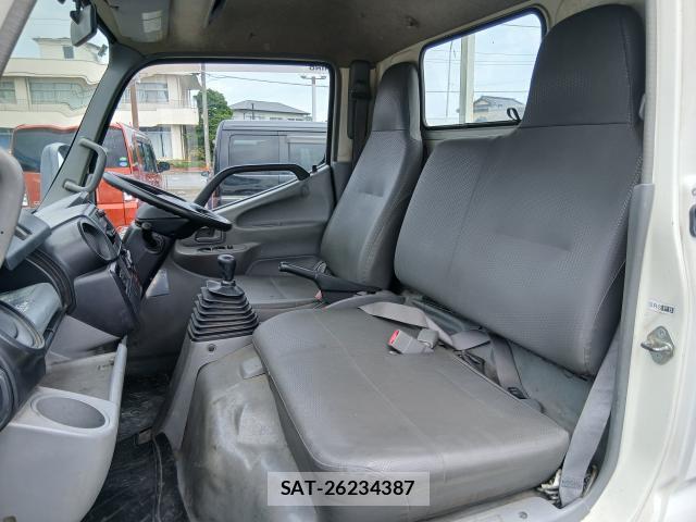 Hino DUTRO 2011-12 8285657-12