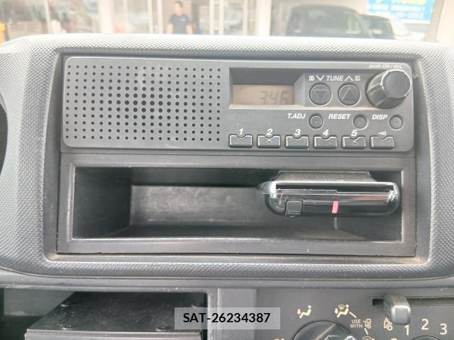 Hino DUTRO 2011-12 8285657-7