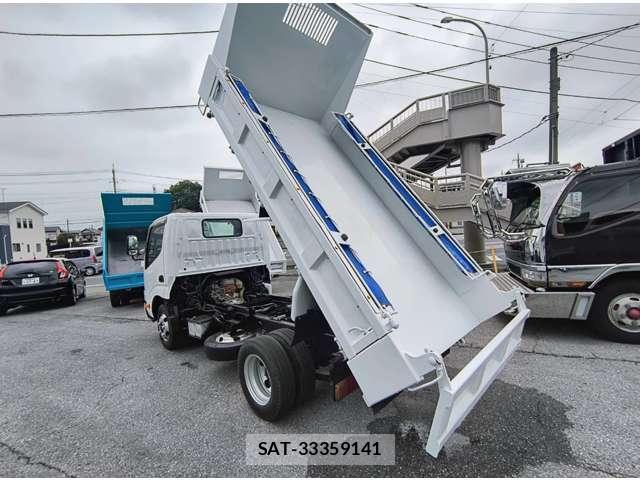 Hino DUTRO 2013-11 8285795-5