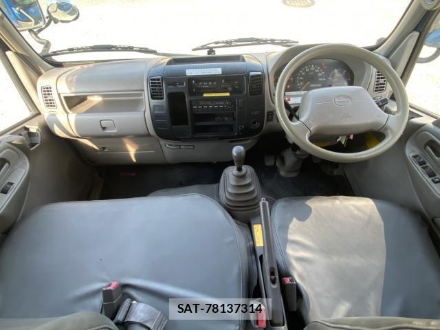 Hino DUTRO 2009-10 8285833-14