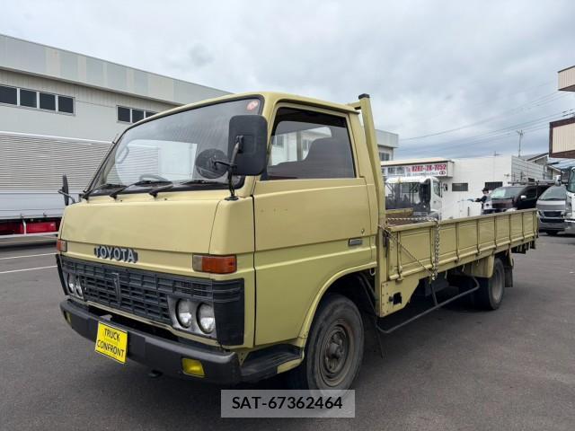Toyota DYNA TRUCK 1984-04 8283055-0