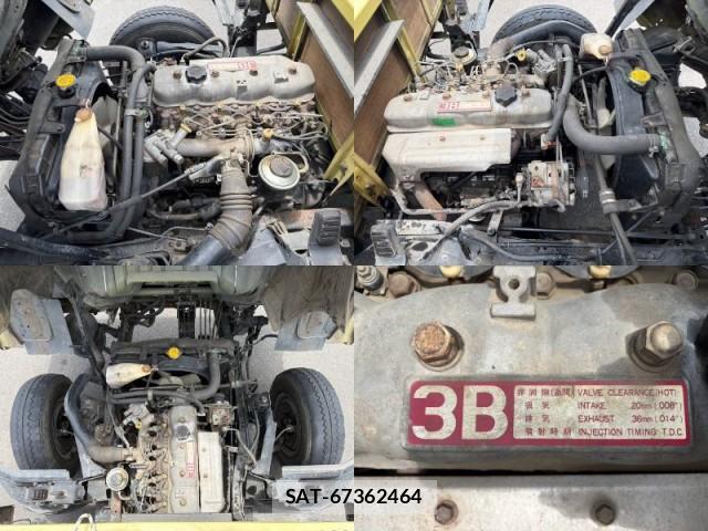 Toyota DYNA TRUCK 1984-04 8283055-10
