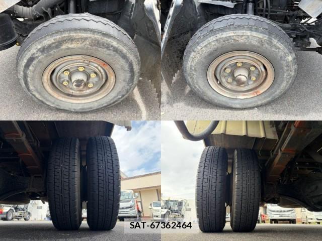 Toyota DYNA TRUCK 1984-04 8283055-11