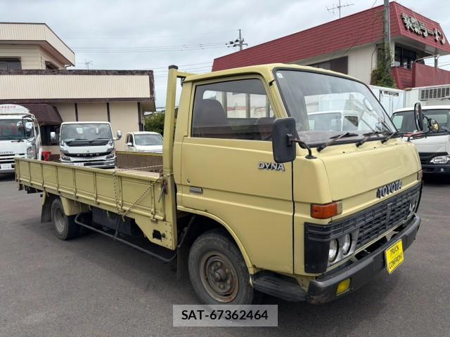 Toyota DYNA TRUCK 1984-04 8283055-3