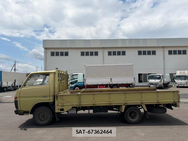 Toyota DYNA TRUCK 1984-04 8283055-4