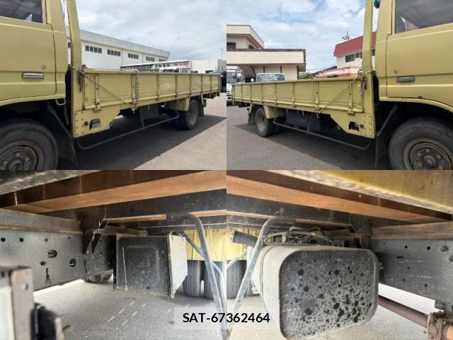 Toyota DYNA TRUCK 1984-04 8283055-8