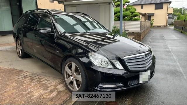 Mercedes Benz E-CLASS 2011-08 8282381-11