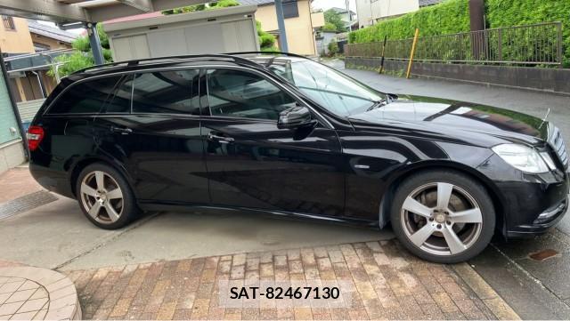 Mercedes Benz E-CLASS 2011-08 8282381-3