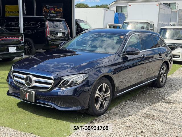 Mercedes Benz E-CLASS 2020-01 8285281-0