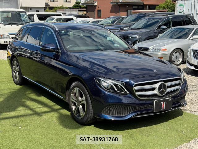 Mercedes Benz E-CLASS 2020-01 8285281-3