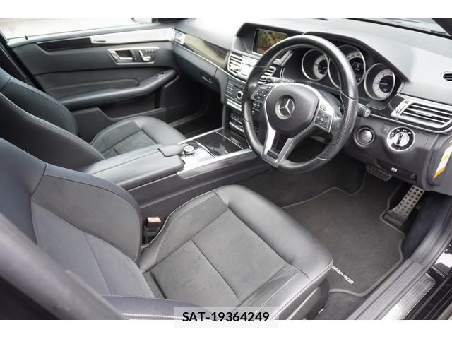 Mercedes Benz E-CLASS 2015-09 8285642-17