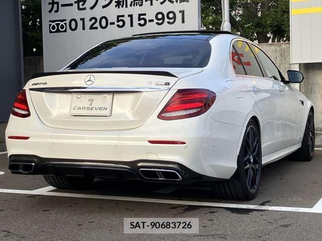 Amg E-CLASS 2018-02 8280343-4