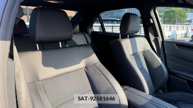 Mercedes Benz E-CLASS 2015-07 8281023-5