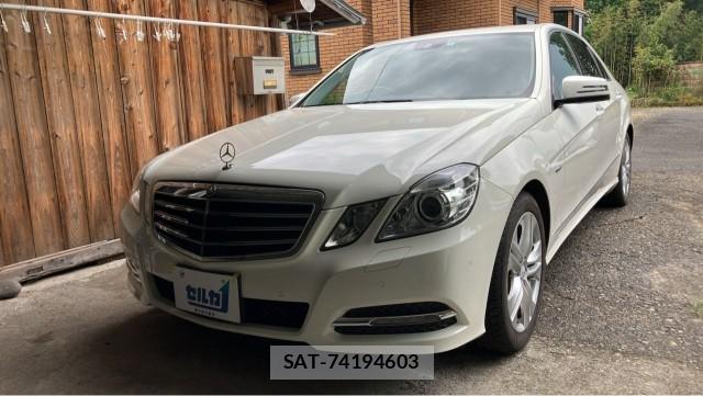 Mercedes Benz E-CLASS 2012-06 8281638-0