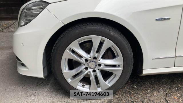 Mercedes Benz E-CLASS 2012-06 8281638-8