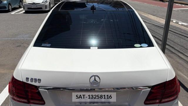 Mercedes Benz E-CLASS 2016-01 8281771-1