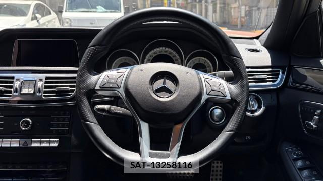 Mercedes Benz E-CLASS 2016-01 8281771-11