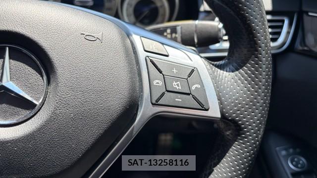 Mercedes Benz E-CLASS 2016-01 8281771-9