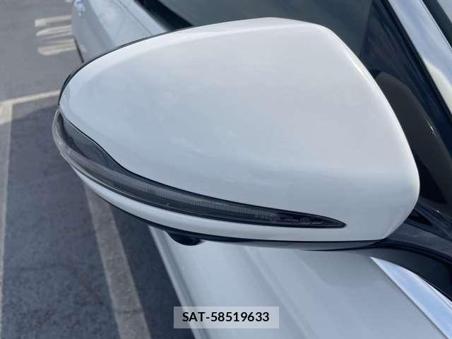 Mercedes Benz E-CLASS 2021-06 8283352-13