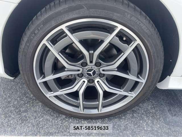 Mercedes Benz E-CLASS 2021-06 8283352-15