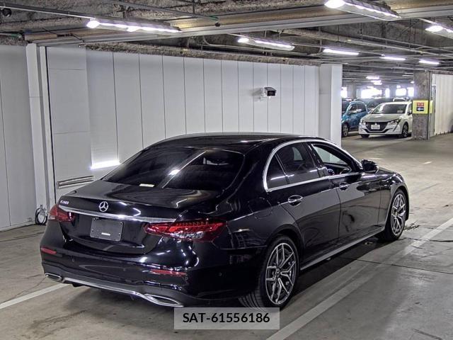 Mercedes Benz E-CLASS 2021-06 8284390-4