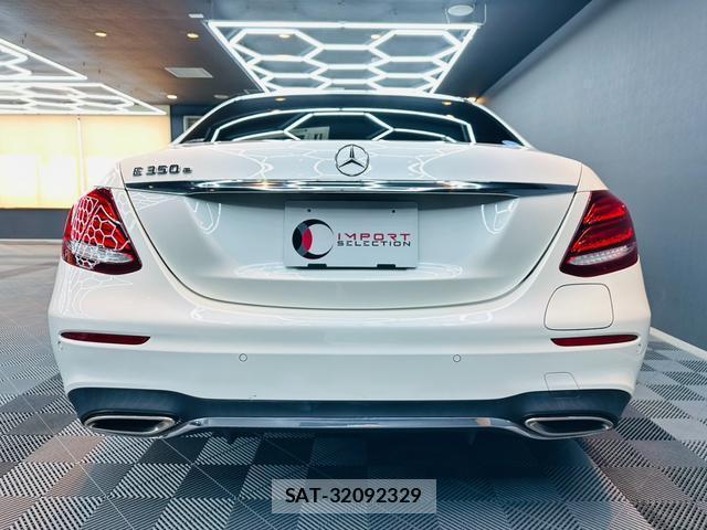 Mercedes Benz E-CLASS 2017-09 8284725-9