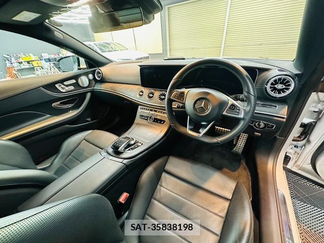 Mercedes Benz E-CLASS 2018-04 8284727-2