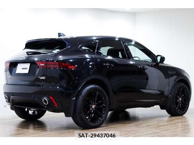 Jaguar E-PACE 2020-05 8277670-7