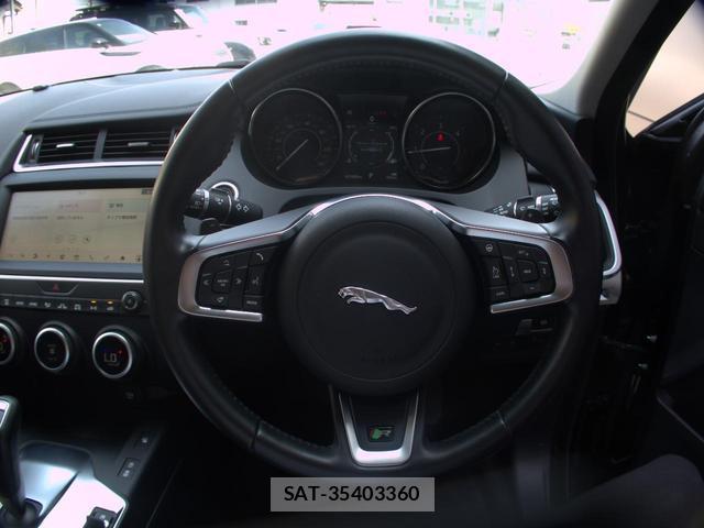 Jaguar E-PACE 2019-12 8279523-10