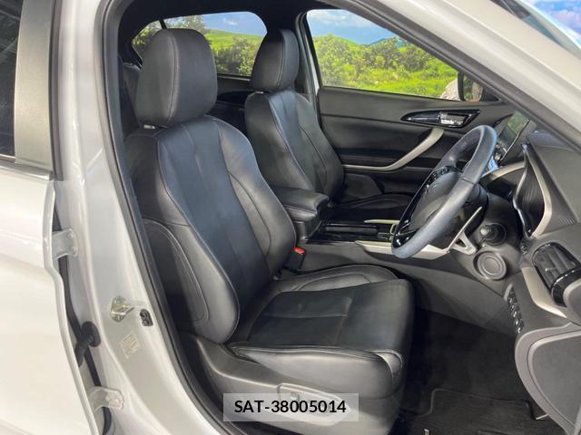 Mitsubishi ECLIPSE CROSS 2022-03 8279022-8