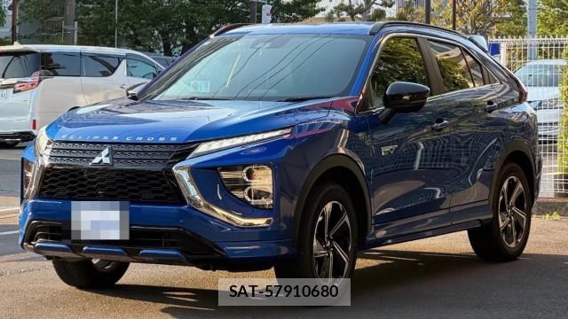 Mitsubishi ECLIPSE CROSS 2021-04 8281021-0