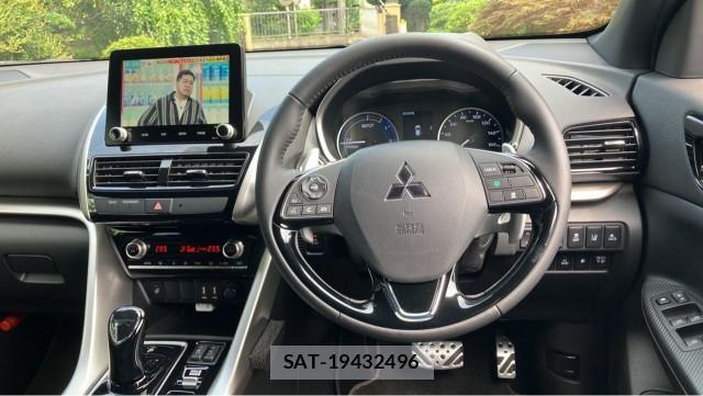 Mitsubishi ECLIPSE CROSS 2022-06 8281834-16