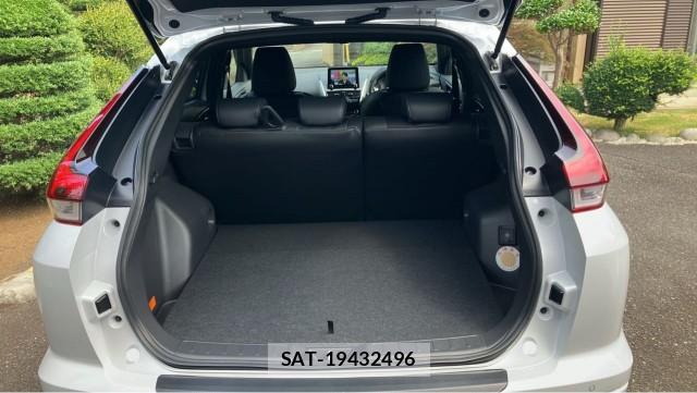 Mitsubishi ECLIPSE CROSS 2022-06 8281834-17