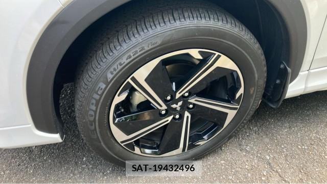 Mitsubishi ECLIPSE CROSS 2022-06 8281834-8