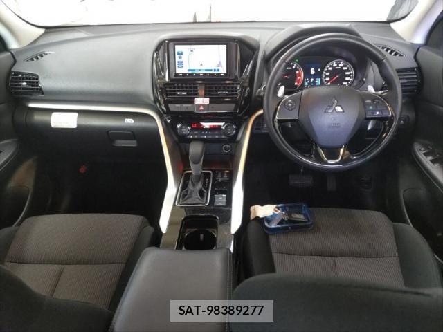 Mitsubishi ECLIPSE CROSS 2023-09 8277012-2