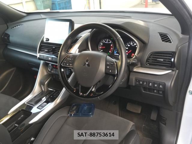 Mitsubishi ECLIPSE CROSS 2022-04 8278284-2