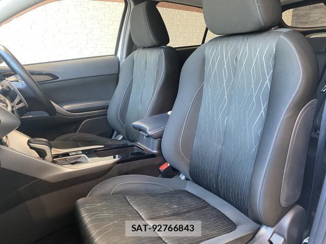 Mitsubishi ECLIPSE CROSS 2019-10 8284336-17