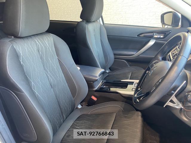 Mitsubishi ECLIPSE CROSS 2019-10 8284336-6