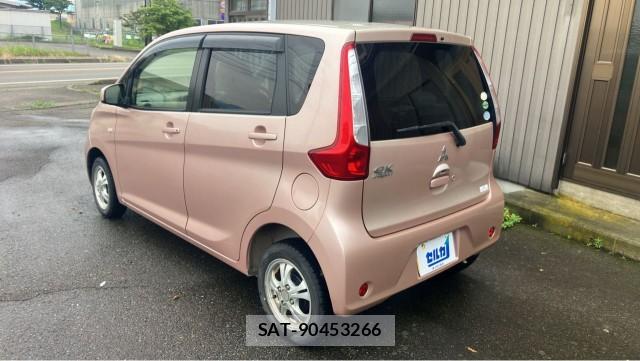Mitsubishi EK WAGON 2013-06 8281575-13