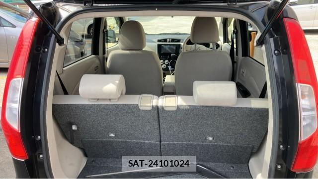Mitsubishi EK WAGON 2019-01 8281616-17