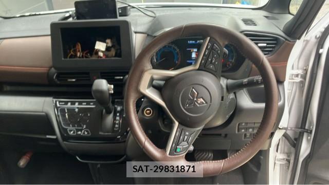 Mitsubishi EK X SPACE 2020-05 8281093-15